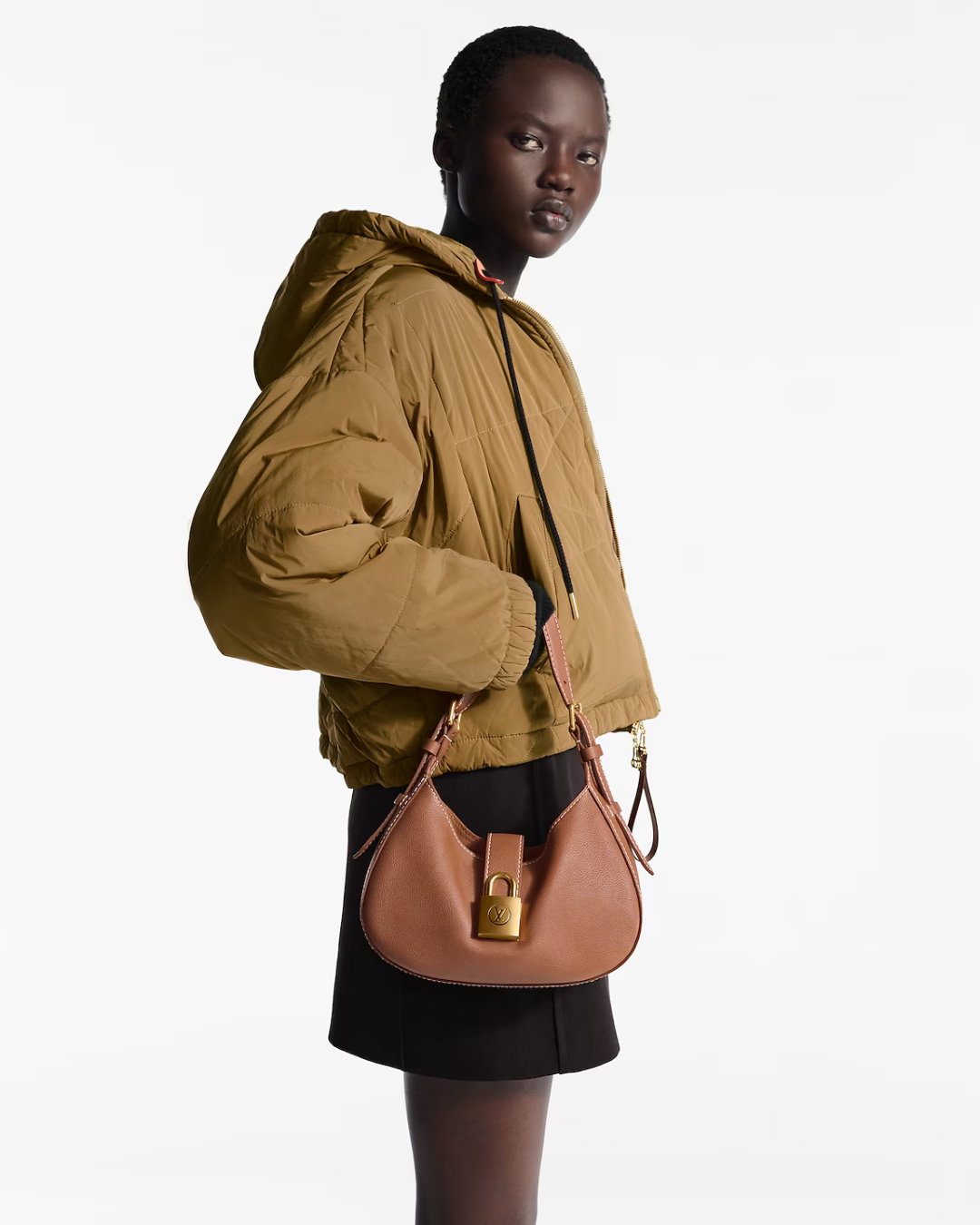 Sac Low Key Shoulder Bag | Louis Vuitton