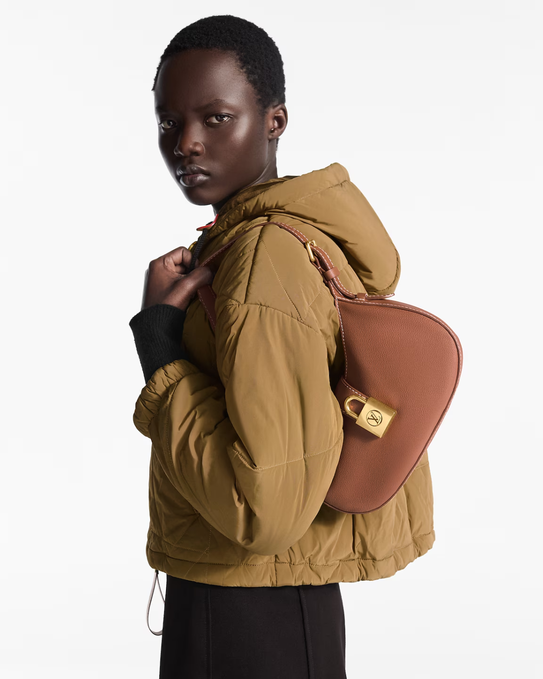 Sac Low Key Shoulder Bag | Louis Vuitton