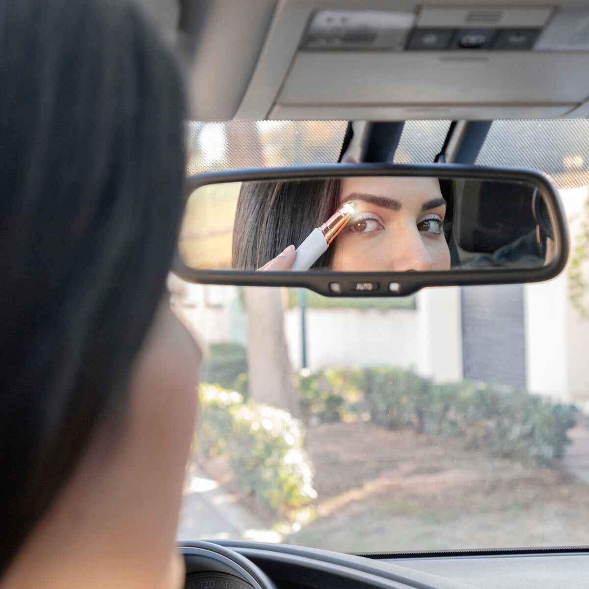 Germado | Depiladora de Precisión con LED para Vello Facial